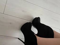 feet heels