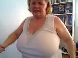 chubby mature blondie housewife