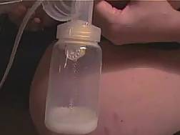 juggy pregnant wifey milking