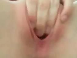 finger drilling pussy