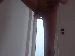 brunette vagina wanking