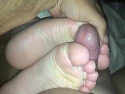 wifey feet prick jizz
