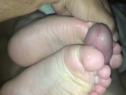 wifey uses hot feet