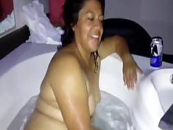 mom suck penis bathtub