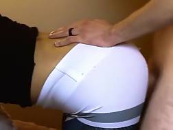 yoga pants penetrates behind