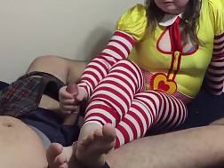 sis treats hand halloween