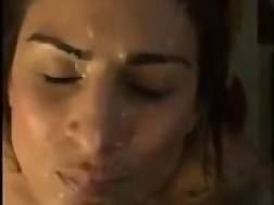 milf sucks facial