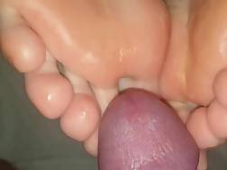 footjob jizz