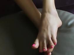 exposing feet nails