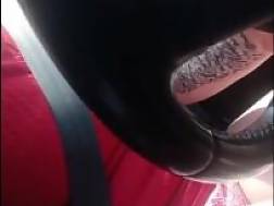 vagina fingerfucking car driving