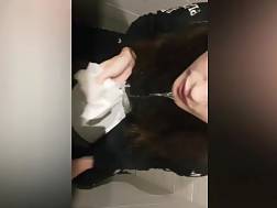 caught toilet cum mouth