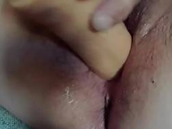 fatty wet pussy penetrate