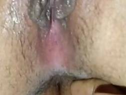 desi fingerfucking hindi pussy