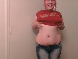 natural chubby shows herself