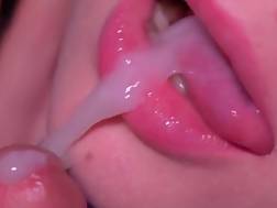 closeup blow oral creampie